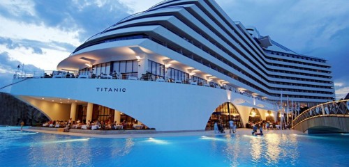 TITANIC BEACH LARA RESORT 5*