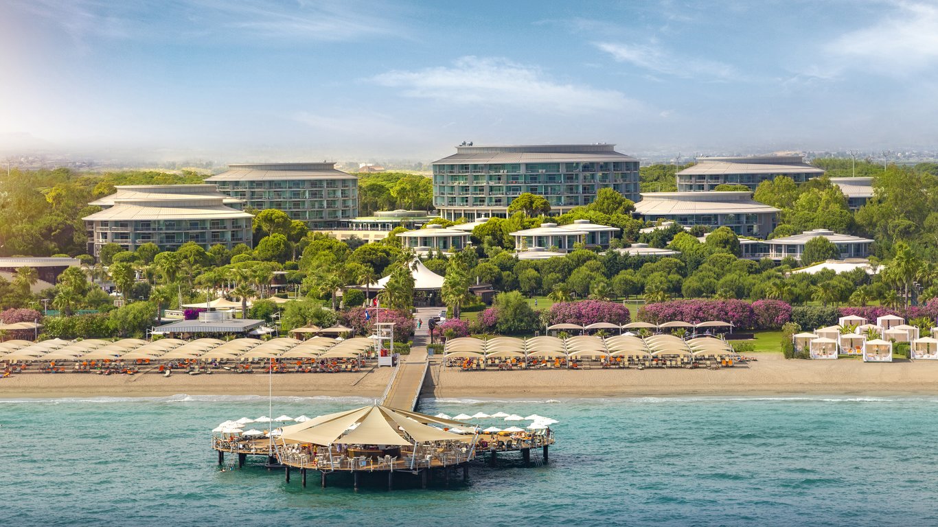 CALISTA LUXURY RESORT 5*