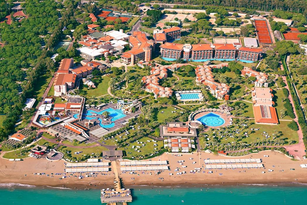 CLUB MEGA SARAY 5*